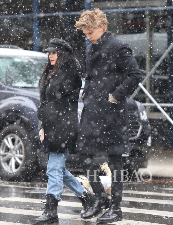 2017129գɯ˹ (Vanessa Hudgens) Ѱ˹͡ (Austin Butler) ŦԼѩг